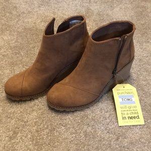 Toms Avery booties